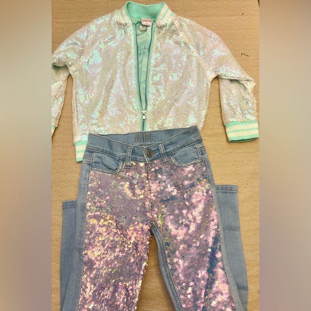 Jacket size xs 5/6 super cute outfit with Jeans size 7/8 Shimmer and Shine